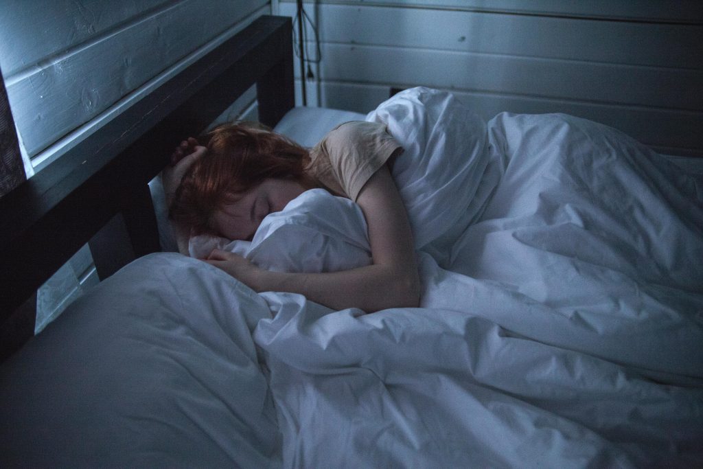 The Benefits of Using a Grounding System During Sleep